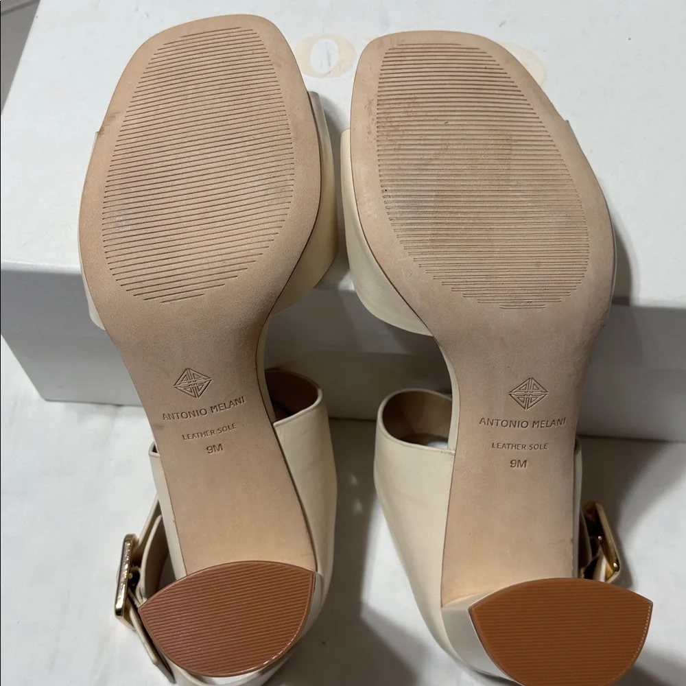Antonio Melani leather block heel sandals. NWOT - Picture 8 of 8